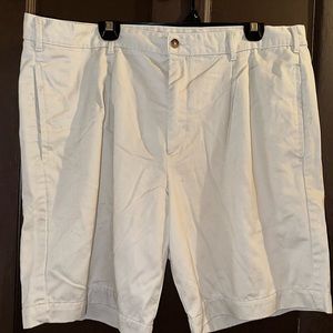 Men’s Greg Norman golf shorts